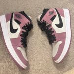Jordan Nike Air  1 Mid SE Berry Pink Size 7.5 Photo 0