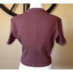 Fabletics Ribbed Baby Tee Shirt Seamed Ribbed Cropped Fitted Sepia Womens Medium Photo 2