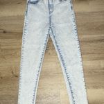 No Bo High Rise Cropped Denim Stretchy Jeans - Light Wash, Size 9 Juniors Photo 1