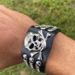 Silver skull and crossbones Gothic faux leather Punk bracelet chain Grunge Rock Black Photo 2