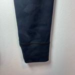 Vuori Daily Jogger Leggings Black Camo High Rise 7/8 Gym Stretch FLAW Women's XS Photo 13