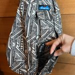 KAVU Geometric Black White Crossbody Backpack Bag Buckle Hiking Slingback Zip Photo 3