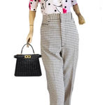 Tan Jay VINTAGE 1990'S PINK, BLACK & WHITE FLORAL PRINT BUTTON DOWN (8) Photo 0