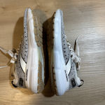 Brooks  Glycerin 20 Women Running Size 9  Gray White Lace Up Sneakers Comfort Photo 5