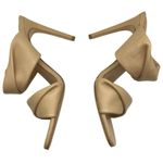 Raye Greer Heel Photo 3