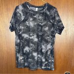 Athleta  Woman’s Black Camo Casual Athletic Short Sleeve Tee Size Small Photo 0