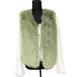 Molly Bracken Sage Green Faux Fur Vest, Size Medium, Soft Fuzzy Winter Vest EUC Photo 9