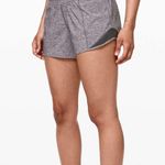 Lululemon  Hotty Hot Short II *Long 4" Photo 7
