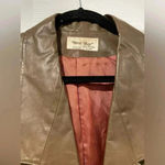 VTG West Bay Women’s Brown 100% Top Grain Leather Blazer Jacket Button Size 10 Photo 3