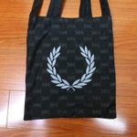 Fred Perry Tote Bag Black Laurel Wreath Logo Carryall Shopper Crossbody Nylon Photo 2