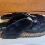 Forever Fuzzy Thong Slippers Sz 8.5 Black NWOT Black Photo 1