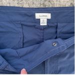 L.L.Bean Women's Navy Blue Size 18 Hiking Cargo Shorts Zip Pocket Quick Dry Photo 2