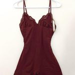 SKIMS  fits everybody lace triangle onesie in oxblood L Photo 4