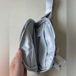 Lululemon Everywhere Belt Bag 1L - Flower Glide Multi/Vapor Photo 10