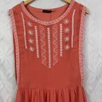 DO+BE  Boho Embroidered Coral Sleeveless Mini Dress‎ Size M NWT Photo 4
