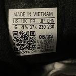 Adidas Gazelle Sneakers Photo 2