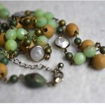 Source Unknown Vintage Jade Green Glass/Brown Wood Multi Color Beaded Gold Tone Necklace Photo 2