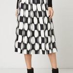 Hugo Boss  Vafalta1 pleated skirt black white Sz 2 Photo 0