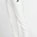 Nike  Sportswear Essential Women’s Fleece Pants Photo 0