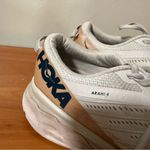 Hoka  Women's Arahi 4 White Copper Sneaker Running Athletic Workout 10.5‎ Photo 6