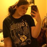 Hot Topic my chemical romance t shirt Photo 0