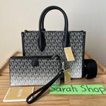 Michael Kors Purse Set Photo 1