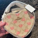 Coach Nwt Heart Crossbody In Signature Canvas With Heart Print 2024 Valentines Photo 7