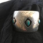 VINTAGE NAVAJO TURQUOISE GEM STONES STERLING SILVER CUFF BRACELET 7 1/2β Photo 5