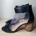 Vince Camuto  Black Leather Open Toe Ankle Strap Block‎ Heel Sandals Size 7.5 Photo 0