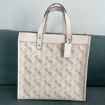 Coach Field Tote With Horse And Carriage Print Photo 0