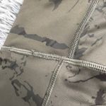 Athleta Velocity Stash Pocket Marble Photo 7