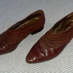 via spiga  Vintage Brown Ruched Suede Italian Leather Pointed Toe Shooties Sz 5.5 Photo 0
