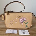 Coach Nolita 19 Photo 1