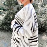 Dreamers  S/M Women’s Zebra printed oversized Cardigan Photo 1