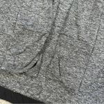 Athleta Women’s Uptempo Top Shirt Longsleeve Thumbholes in Black Heather Size L Photo 6