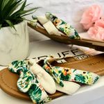 Liliana White Tropical Bow Sandals Photo 6