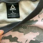 Reebok  ladies Sweatshirt size L Photo 2
