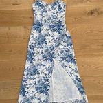 Reformation  - Kourtney Floral Sleeveless Midi dress in Blue & White Photo 0