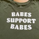 PositiviTees Olive Green Babes Support Babes Graphic T Photo 1