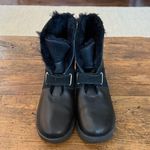 UGG  Black Leather Shearling Isley Waterproof Boots Size 7 Photo 5