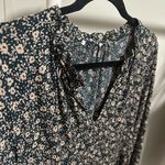 Green and Tan Floral longsleeve Mockneck v Photo 3