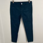 Adidas Capri yoga pants. Size Medium. Black Photo 4