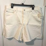 Lucky Brand women's size 16 / 33" off white button fly raw hem TRAVELER shorts Photo 0
