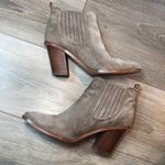 Nine West  Mayley Taupe Chelsea Suede Ankle Bootie Woman’s Size 8 Photo 8