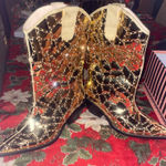 Pazzle Women's  Gold cowboy Boots Size 7.5 Photo 0