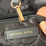 Michael Kors Purse & Wallet Photo 10