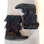 Minnetonka 3-Layer Fringe Boot Black Genuine Suede Fringe Moccasin Boots Size 9 Photo 1