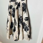 CHRISTIAN SIRIANO White & Black Floral Full Skirt V Photo 6
