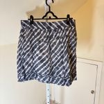 Loft  NWT Women's Gray Hombre Tie Dye Diagonal Striped Mini Skirt Size 10 Photo 1
