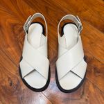 Everlane NWOT  City Crossover Flat Sandals in Parchment White 6 Photo 1